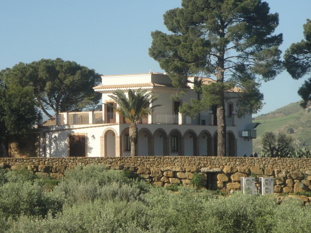 Agriturismo Feudo Muxarello Aragona Экстерьер фото